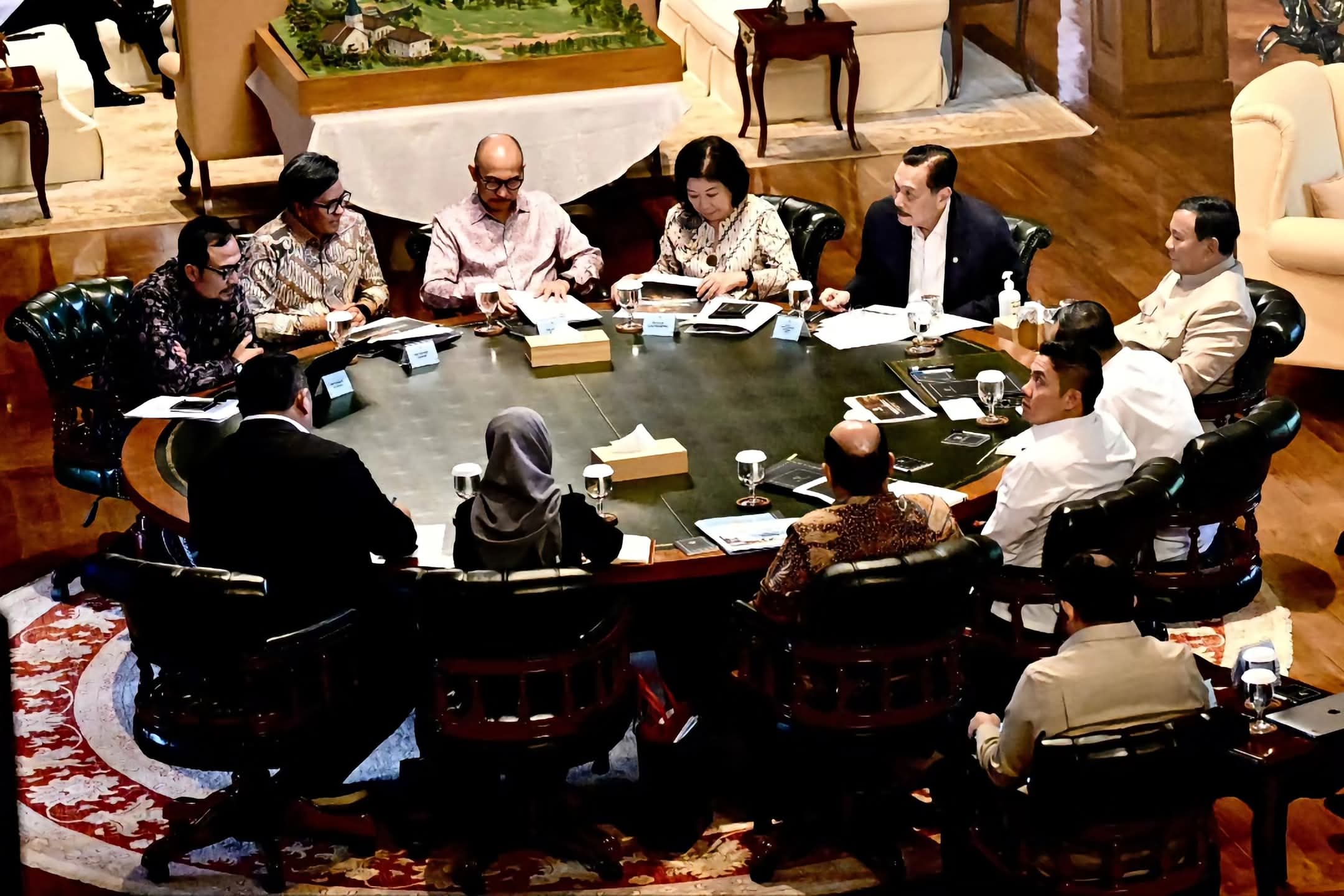 Prabowo Panggil Luhut ke Hambalang, Bahas Ekonomi Nasional hingga Percepatan GovTech